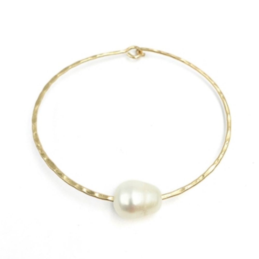 Gold Hinged Bracelet with Faux Freshwater Pearl